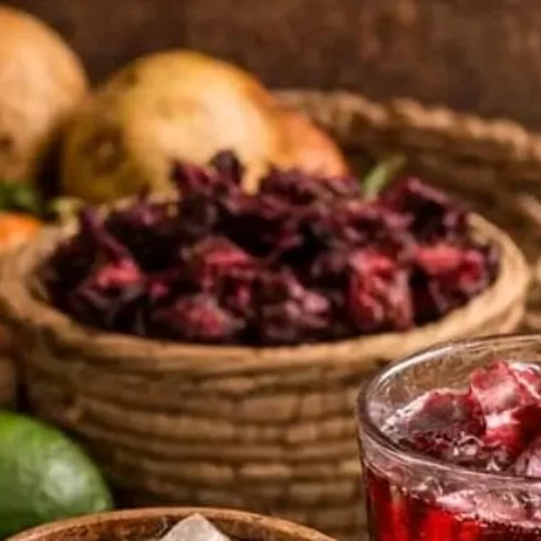 Fleur d'hibiscus séchée